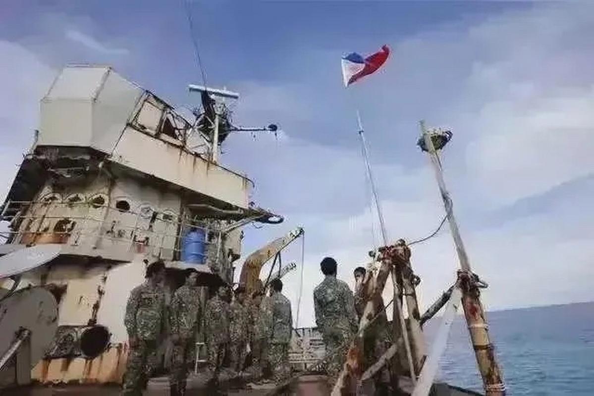 菲律宾主动拖走仁爱礁军舰吗